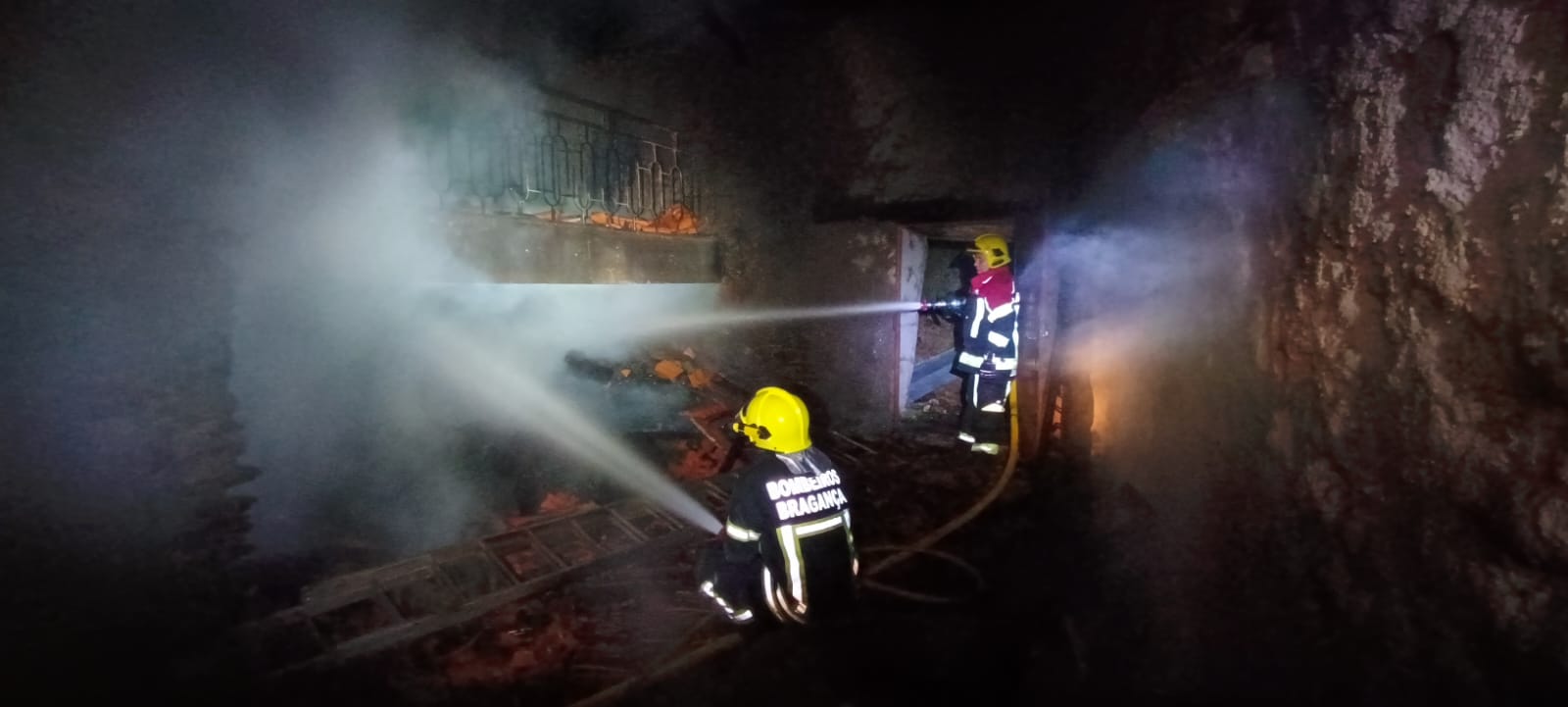 Incêndio de madrugada